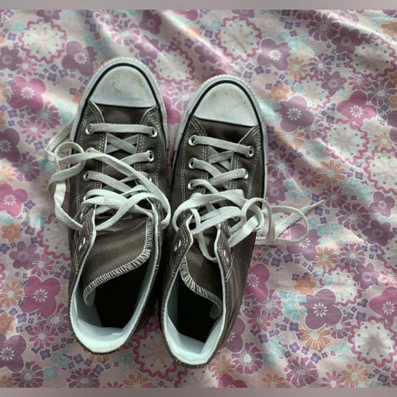 Grey high top converse women’s size 8 - Picture 10 of 11